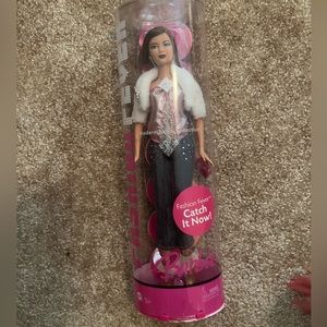 Barbie Mattel 2006 Fashion Fever Modern Trends NRFB #K9816